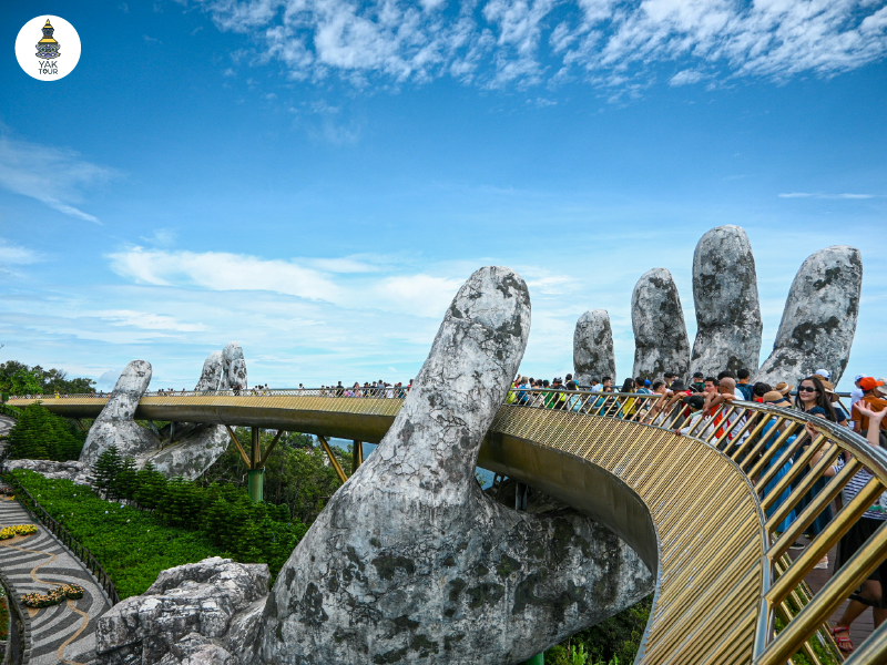 สะพานมือทองคำ_golden bridge