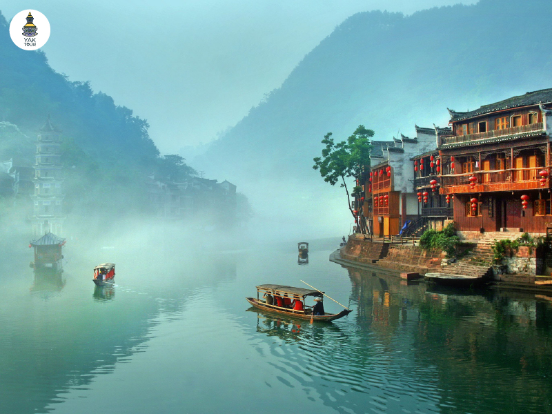 ล่องเรือเมืองโบราณเฟิ่งหวง