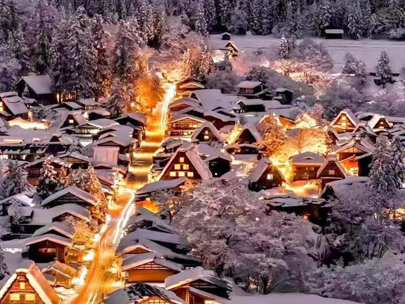 หมู่บ้านชิราคาวาโกะปกคลุมด้วยหิมะในฤดูหนาว งาน Shirakawago Light Up 2026